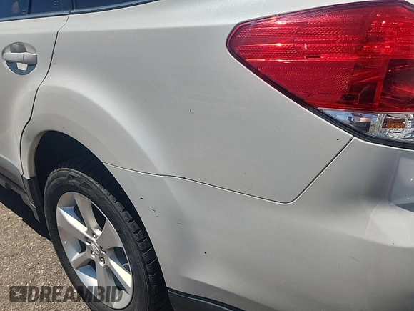 2014 Subaru Outback 2.5i with VIN 4S4BRCAC3E3218816, listed as a IAAI auction lot 42801636 with 227,218 mi miles and . Bid and sale history available at DreamBid. Image 26.