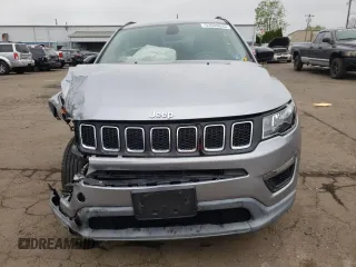 2018 Jeep Compass Sport с VIN 3C4NJDAB0JT100209, выставлен на аукционе Copart как лот 53946635 с пробегом 84 881 миль миль и Списание • Salvage title. История ставок и продаж доступна на DreamBid. Изображение 5.