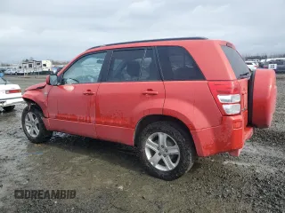2008 Suzuki Grand Vitara Luxury z VIN JS3TD947084100425, wystawiony jako Copart lot #44932925 z przebiegiem 181 473 mil mil oraz Szkody całkowita. Historia ofert i sprzedaży dostępna na DreamBid. Obrazek 2.