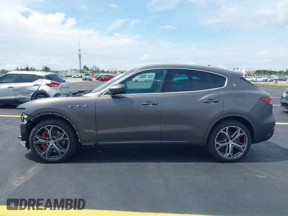 2021 Maserati Levante S with VIN ZN661YULXMX372645, listed as a IAAI auction lot 42245612 with 22,162 mi miles and . Bid and sale history available at DreamBid. Image 13.