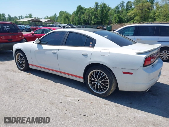 2014 Dodge Charger SE with VIN 2C3CDXBG2EH258886, listed as a IAAI auction lot 42104999 with 185,723 mi miles. Bid and sale history available at carsss.com. Image 3.