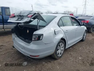 2017 Volkswagen Jetta S с VIN 3VW2B7AJ3HM384428, выставлен на аукционе IAAI как лот 41942676 с пробегом 57 167 миль миль и . История ставок и продаж доступна на DreamBid. Изображение 4.