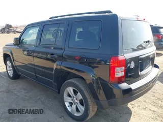 2015 Jeep Patriot Latitude with VIN 1C4NJPFB2FD157907, listed as a IAAI auction lot 41767591 with 111,738 mi miles and . Bid and sale history available at DreamBid. Image 3.