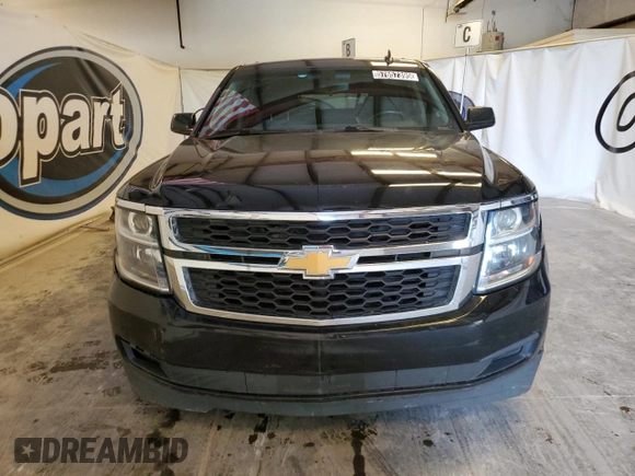 2018 Chevrolet Suburban LS z VIN 1GNSCGKC0JR278370, wystawiony jako Copart lot #57657395 z przebiegiem 224 903 mil mil oraz Czysty tytuł • Clean title. Historia ofert i sprzedaży dostępna na DreamBid. Obrazek 5.