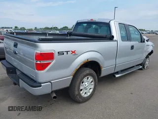 2012 Ford F-150 XL z VIN 1FTFX1EF4CKE22564, wystawiony jako IAAI lot #42444005 z przebiegiem 127 308 mil mil oraz . Historia ofert i sprzedaży dostępna na DreamBid. Obrazek 4.