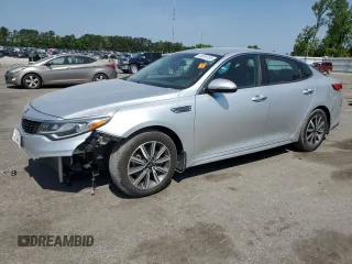 2019 Kia Optima LX z VIN 5XXGT4L39KG364602, wystawiony jako Copart lot #54854785 z przebiegiem 78 084 mil mil oraz Szkoda całkowita • Salvage title. Historia ofert i sprzedaży dostępna na DreamBid. Obrazek 1.