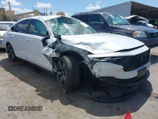 2023 Honda Accord Sport z VIN 1HGCY2F51PA030635, wystawiony jako IAAI lot #42247506 z przebiegiem 31 525 mil mil oraz . Historia ofert i sprzedaży dostępna na DreamBid. Obrazek 1.