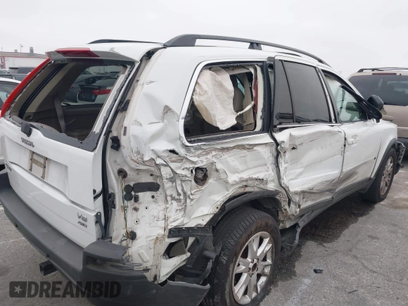 2005 Volvo XC90 with VIN YV1CZ852551207541, listed as a IAAI auction lot 42025006 with 172,950 mi miles and . Bid and sale history available at DreamBid. Image 6.