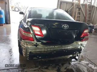 2008 Toyota Camry LE z VIN 4T1BE46K78U735990, wystawiony jako IAAI lot #41730503 z przebiegiem 222 514 mil mil oraz . Historia ofert i sprzedaży dostępna na DreamBid. Obrazek 17.