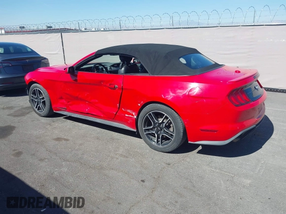 2022 Ford Mustang EcoBoost z VIN 1FATP8UHXN5119035, wystawiony jako IAAI lot #42279729 z przebiegiem 55 742 mil mil oraz . Historia ofert i sprzedaży dostępna na DreamBid. Obrazek 3.