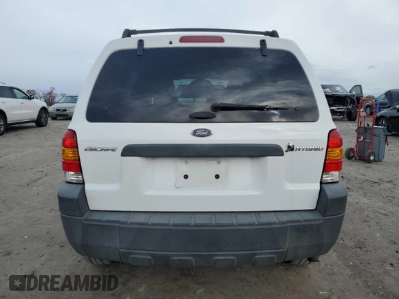 2005 Ford Escape Hybrid with VIN 1FMYU96H95KD42756, listed as a Copart auction lot 82042384 with 88,076 mi miles and Clean Title. Bid and sale history available at carsss.com. Image 6.