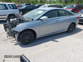 2012 Hyundai Sonata SE with VIN 5NPEC4AB3CH336138, listed as a IAAI auction lot 42114619 with Not Provided miles and . Bid and sale history available at carsss.com. Image 2.