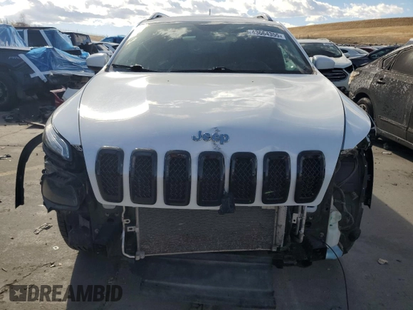 2017 Jeep Cherokee Latitude с VIN 1C4PJMCS0HW655400, выставлен на аукционе Copart как лот 43664355 с пробегом 135 997 миль миль и Списание • Salvage title. История ставок и продаж доступна на DreamBid. Изображение 5.
