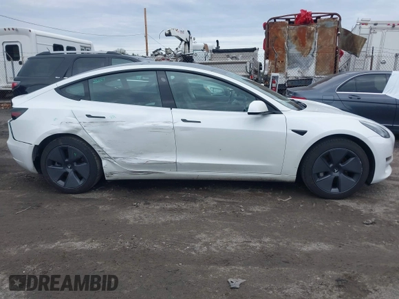 2023 Tesla Model 3 с VIN 5YJ3E1EA2PF475070, выставлен на аукционе IAAI как лот 41948023 с пробегом 61 178 миль миль и . История ставок и продаж доступна на DreamBid. Изображение 14.