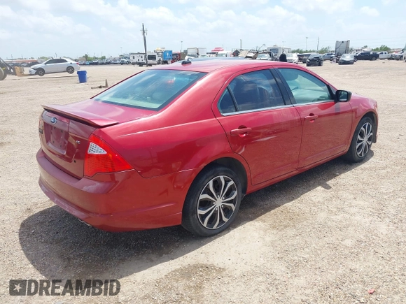 2010 Ford Fusion SE z VIN 3FAHP0HA2AR262234, wystawiony jako IAAI lot #42445664 z przebiegiem 85 912 mil mil oraz . Historia ofert i sprzedaży dostępna na DreamBid. Obrazek 4.