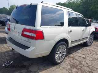 2008 Lincoln Navigator with VIN 5LMFU28548LJ07615, listed as a IAAI auction lot 42144851 with 348,378 mi miles and . Bid and sale history available at DreamBid. Image 4.