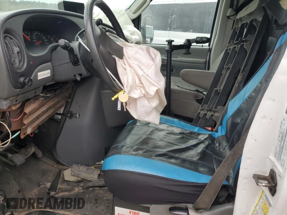 2006 Ford Econoline Cargo with VIN 1FTNS24W26DA74998, listed as a Copart auction lot 89376045 with Not Provided miles and Salvage Title. Bid and sale history available at carsss.com. Image 7.