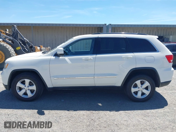 2012 Jeep Grand Cherokee Laredo with VIN 1C4RJEAG0CC210274, listed as a IAAI auction lot 42099944 with 177,527 mi miles. Bid and sale history available at carsss.com. Image 14.