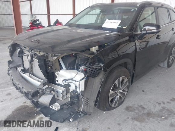 2023 Toyota Highlander L with VIN 5TDKDRAH8PS511517, listed as a IAAI auction lot 42303066 with 39,959 mi miles and . Bid and sale history available at DreamBid. Image 18.