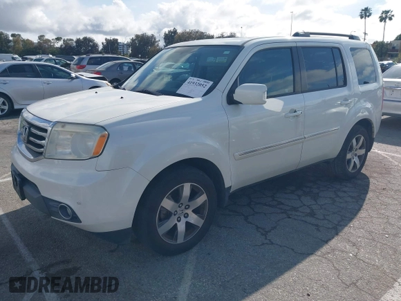 2015 Honda Pilot Touring with VIN 5FNYF3H93FB007766, listed as a IAAI auction lot 41932052 with 131,036 mi miles. Bid and sale history available at carsss.com. Image 17.