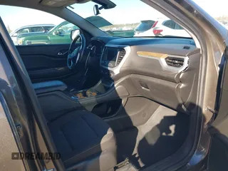 2020 GMC Acadia SLE z VIN 1GKKNKLA3LZ140994, wystawiony jako IAAI lot #41100634 z przebiegiem 51 146 mil mil oraz . Historia ofert i sprzedaży dostępna na DreamBid. Obrazek 5.