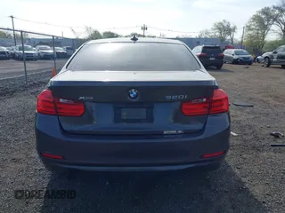 2015 BMW 3 Series 320i xDrive с VIN WBA3C3G50FNT50924, выставлен на аукционе IAAI как лот 42084473 с пробегом Не указан миль и . История ставок и продаж доступна на DreamBid. Изображение 16.
