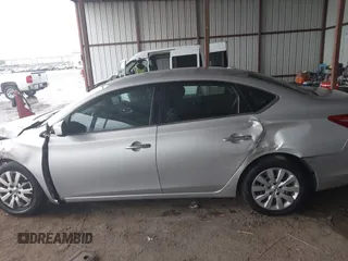 2017 Nissan Sentra SR z VIN 3N1AB7AP6HY377505, wystawiony jako IAAI lot #42164151 z przebiegiem 48 053 mil mil oraz . Historia ofert i sprzedaży dostępna na DreamBid. Obrazek 14.
