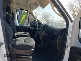 2019 Ram ProMaster Cargo with VIN 3C6TRVNGXKE555139, listed as a IAAI auction lot 41740544 with 215,011 mi miles and . Bid and sale history available at DreamBid. Image 5.