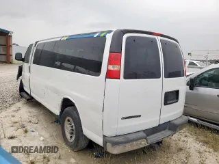 2013 Chevrolet Express Passenger LT z VIN 1GAZG1FG0D1167528, wystawiony jako Copart lot #53741965 z przebiegiem 103 253 mil mil oraz Szkoda całkowita • Salvage title. Historia ofert i sprzedaży dostępna na DreamBid. Obrazek 2.