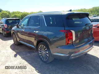 2023 Hyundai Palisade Calligraphy с VIN KM8R7DGE1PU502462, выставлен на аукционе IAAI как лот 42282103 с пробегом 69 487 миль миль и . История ставок и продаж доступна на DreamBid. Изображение 3.