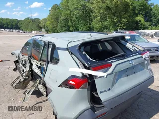 2020 Toyota RAV4 XLE with VIN 2T3W1RFV0LC081789, listed as a IAAI auction lot 42272557 with 91,399 mi miles and . Bid and sale history available at DreamBid. Image 3.