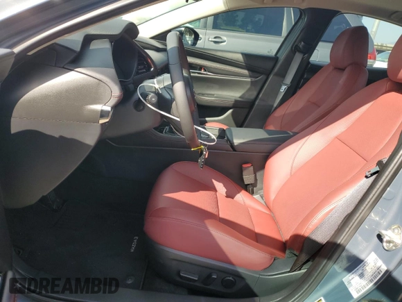 2024 Mazda 3 S Carbon Edition with VIN 3MZBPBCM1RM408173, listed as a Copart auction lot 48551675 with 451 mi miles and Clean title. Bid and sale history available at DreamBid. Image 7.