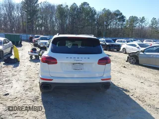 2017 Porsche Cayenne with VIN WP1AA2A24HKA86733, listed as a IAAI auction lot 41499407 with 94,004 mi miles. Bid and sale history available at carsss.com. Image 16.