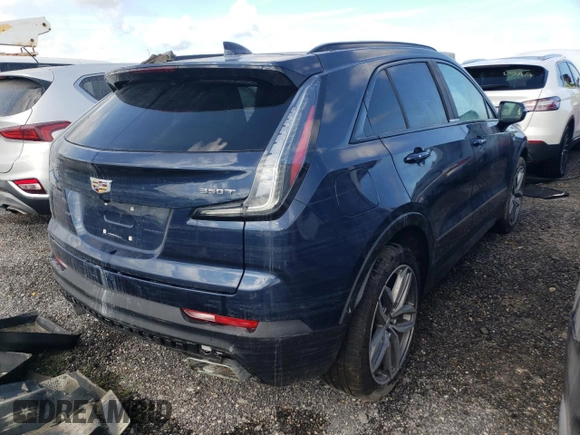2020 Cadillac XT4 FWD Sport with VIN 1GYFZER4XLF107345, listed as a Copart auction lot 62453502 with 0 mi miles. Bid and sale history available at carsss.com. Image 4.