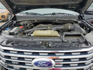 2019 Ford Expedition Max XLT with VIN 1FMJK1HT4KEA57323, listed as a Copart auction lot 60254145 with 122,667 mi miles and Salvage title. Bid and sale history available at DreamBid. Image 12.