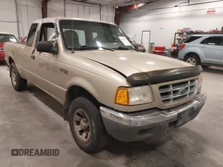 2002 Ford Ranger XL with VIN 1FTYR14U02PB48204, listed as a IAAI auction lot 41928327 with 276,244 mi miles. Bid and sale history available at carsss.com. Image 1.