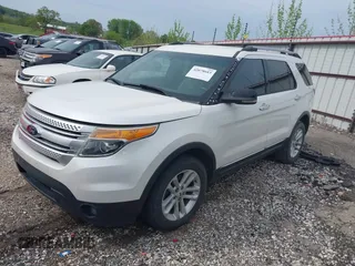 2013 Ford Explorer XLT with VIN 1FM5K7D95DGA16558, listed as a IAAI auction lot 42078683 with 171,538 mi miles and . Bid and sale history available at carsss.com. Image 2.