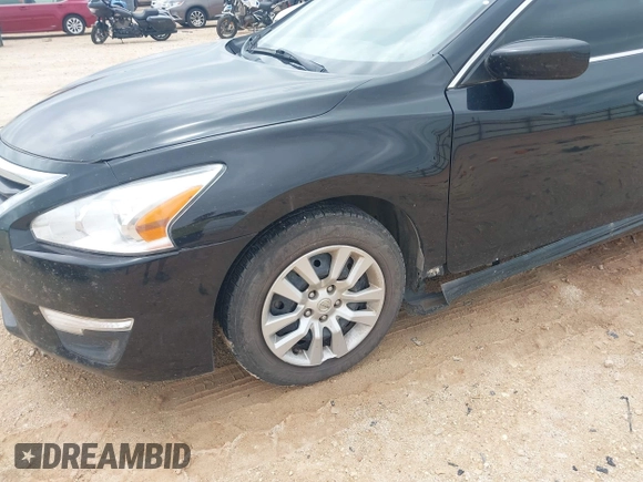 2014 Nissan Altima SV with VIN 1N4AL3AP1EN360421, listed as a IAAI auction lot 42065835 with 189,998 mi miles and . Bid and sale history available at DreamBid. Image 6.