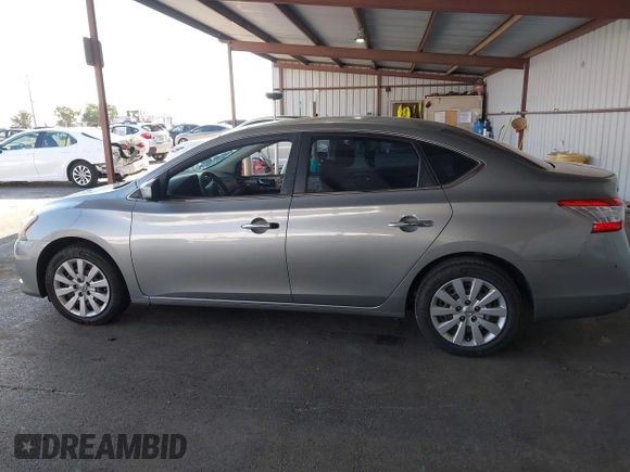 2014 Nissan Sentra SV z VIN 3N1AB7AP2EY252609, wystawiony jako IAAI lot #42713910 z przebiegiem 139 039 mil mil oraz . Historia ofert i sprzedaży dostępna na DreamBid. Obrazek 14.