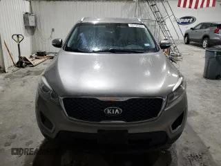 2016 Kia Sorento LX with VIN 5XYPG4A32GG036478, listed as a Copart auction lot 55138305 with 137,940 mi miles and Clean Title. Bid and sale history available at carsss.com. Image 5.
