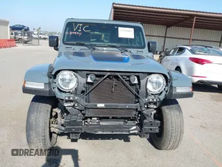 2024 Jeep Wrangler Rubicon with VIN 1C4RJXR67RW149021, listed as a IAAI auction lot 42510809 with 10,722 mi miles and . Bid and sale history available at DreamBid. Image 6.