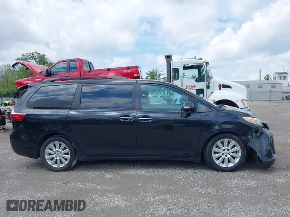 2015 Toyota Sienna XLE с VIN 5TDYK3DC0FS578687, выставлен на аукционе IAAI как лот 42205890 с пробегом 260 765 миль миль и . История ставок и продаж доступна на DreamBid. Изображение 13.