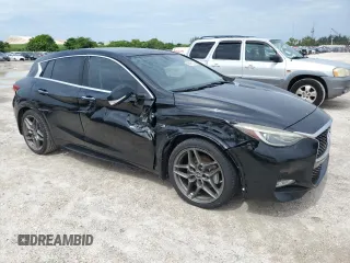 2018 Infiniti QX30 ESSENTIAL with VIN SJKCH5CP7JA046283, listed as a Copart auction lot 60801274 with 61,936 mi miles and Salvage Title. Bid and sale history available at carsss.com. Image 4.