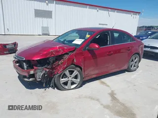 2014 Chevrolet Cruze 2LT z VIN 1G1PE5SB2E7402735, wystawiony jako IAAI lot #42213480 z przebiegiem 144 245 mil mil oraz . Historia ofert i sprzedaży dostępna na DreamBid. Obrazek 18.