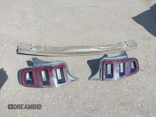 2013 Ford Mustang V6 с VIN 1ZVBP8EM9D5246601, выставлен на аукционе IAAI как лот 42239109 с пробегом 116 780 миль миль и . История ставок и продаж доступна на DreamBid. Изображение 12.