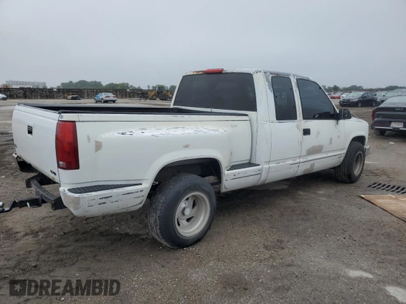 1998 GMC Sierra 1500 with VIN 2GDEC19R3W1562357, listed as a Copart auction lot 42298055 with 232,232 mi miles and Clean Title. Bid and sale history available at DreamBid. Image 3.