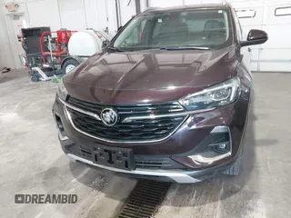 2021 Buick Encore GX Essence z VIN KL4MMGSL1MB150807, wystawiony jako IAAI lot #42650838 z przebiegiem 46 076 mil mil oraz . Historia ofert i sprzedaży dostępna na DreamBid. Obrazek 6.