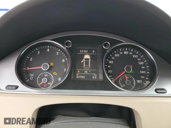 2013 Volkswagen CC Lux with VIN WVWRP7AN7DE549693, listed as a Copart auction lot 89004315 with 93,784 mi miles and Salvage Title. Bid and sale history available at carsss.com. Image 9.
