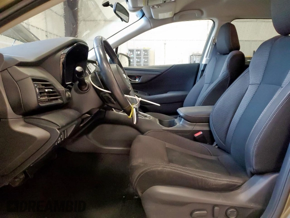 2022 Subaru Outback Premium z VIN 4S4BTADC3N3231874, wystawiony jako Copart lot #63812625 z przebiegiem 53 008 mil mil oraz Czysty tytuł • Clean title. Historia ofert i sprzedaży dostępna na DreamBid. Obrazek 7.