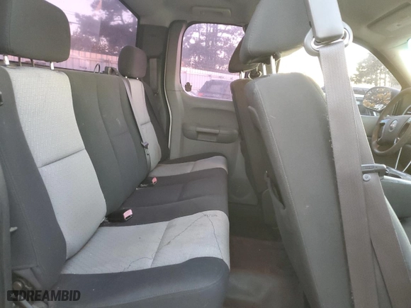 2007 GMC Sierra 1500 SLE1 with VIN 2GTEC19C871668854, listed as a Copart auction lot 83642134 with 212,111 mi miles and Salvage Title. Bid and sale history available at carsss.com. Image 10.
